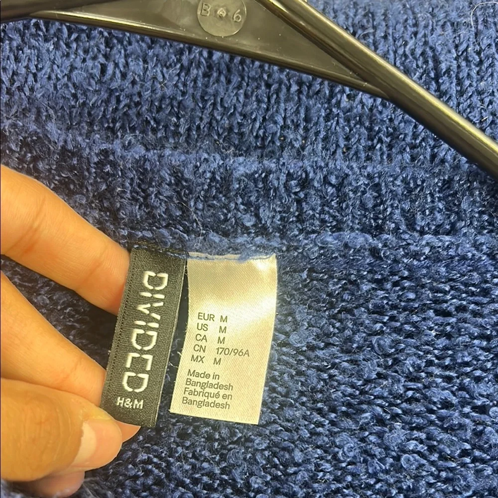 Divided Blue Crew Neck Sweater with Textured Knit